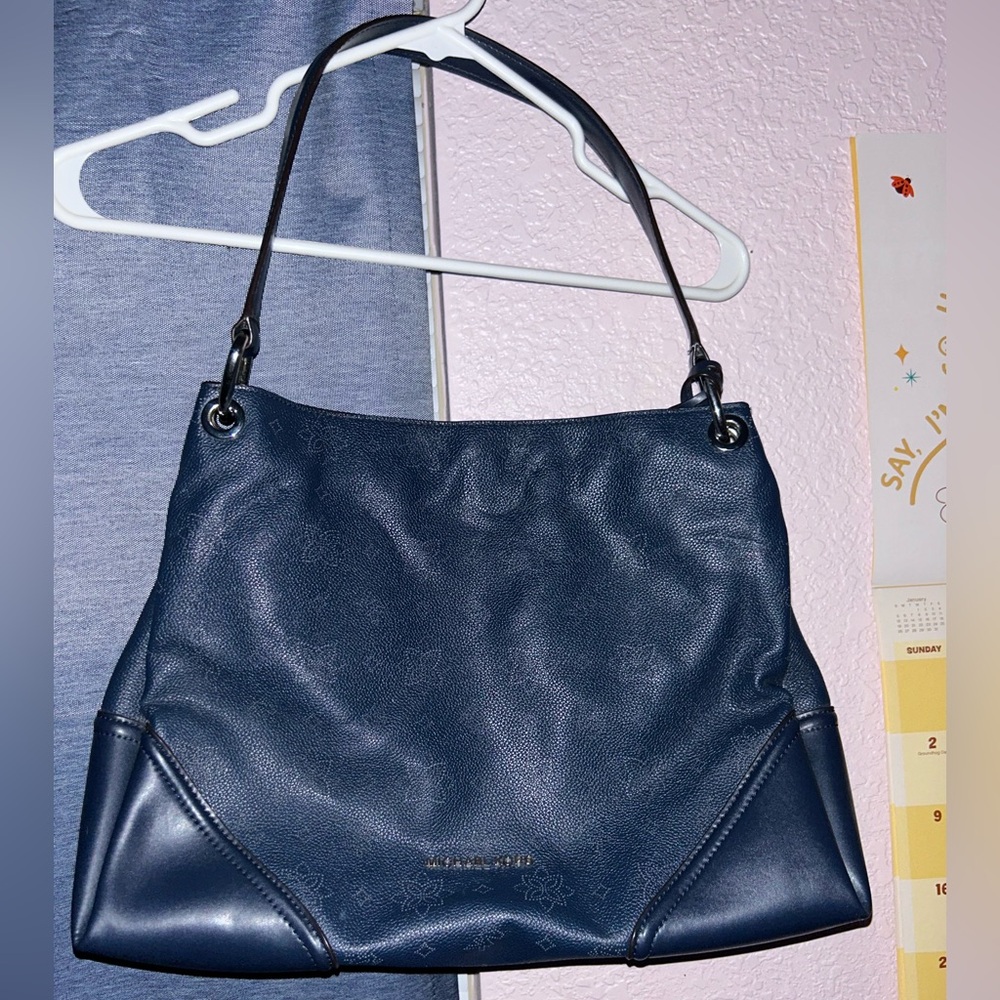 Michael Kors “Nicole” leather shoulder bag